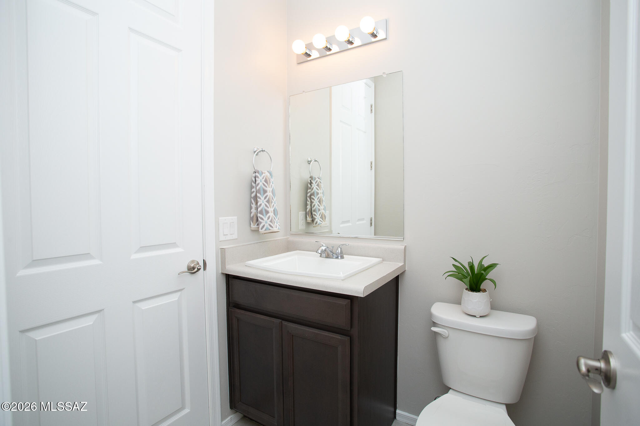 12071 East Ryscott Circle Vail, AZ 85641 - Photo 15 of 37 Half Bath