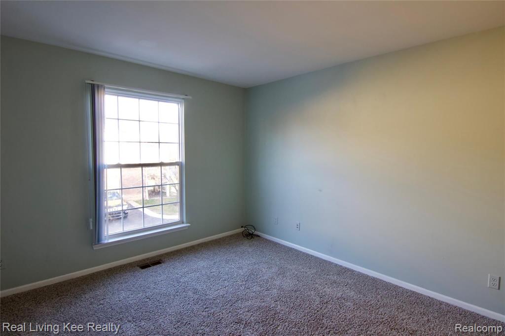 1908 Flagstone Circle, Unit 79 Rochester, MI 48307 - Photo 18 of 22