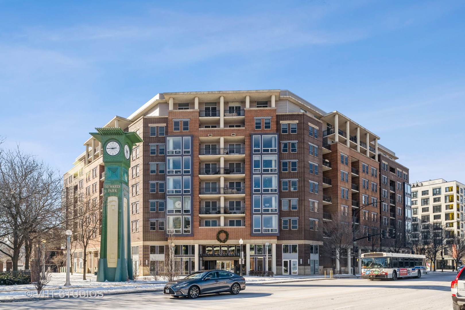 437 West Division St Unit 412  