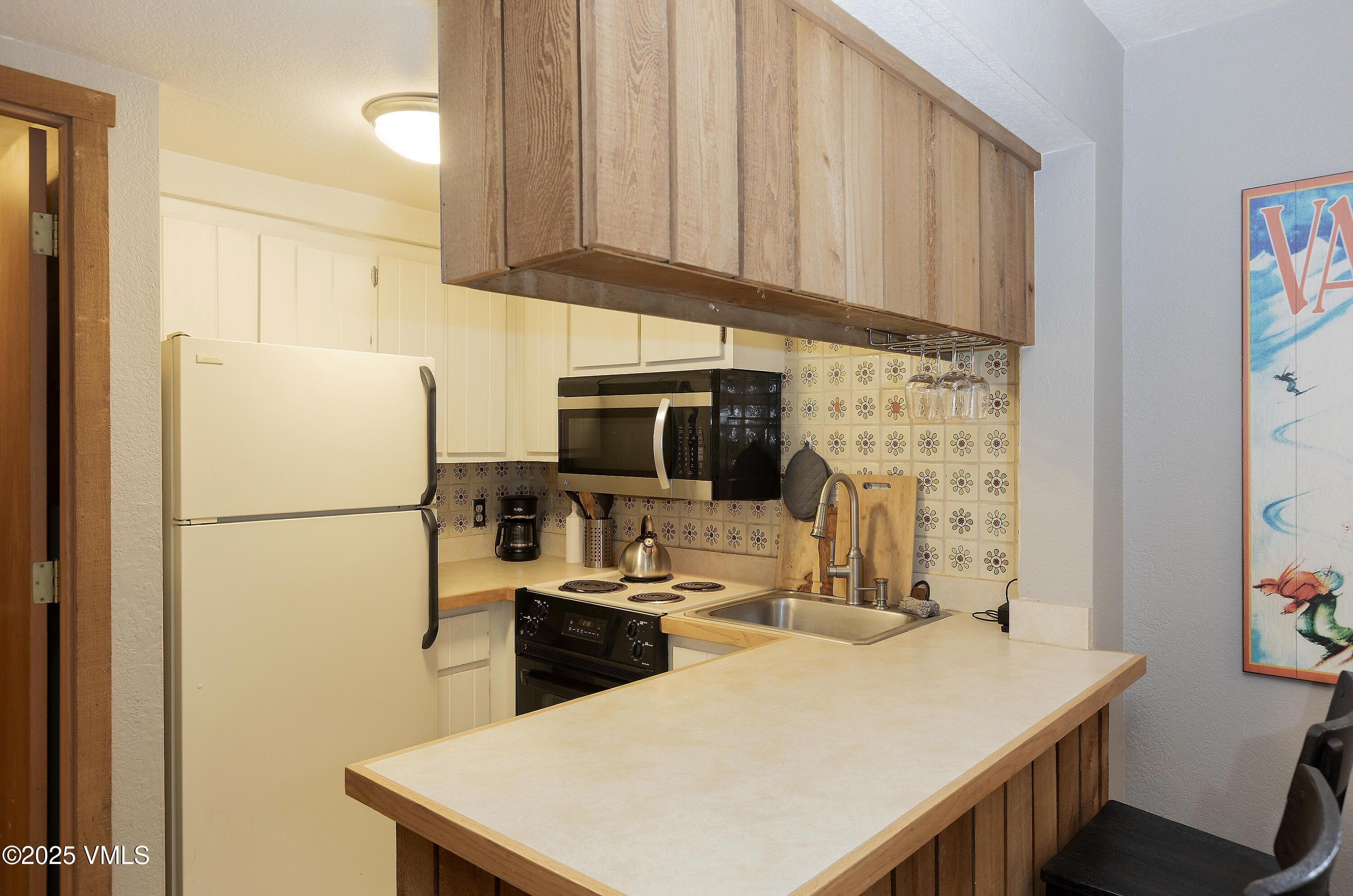 4570 Vail Racquet Club Drive, Unit 21 Vail, CO 81657 - Photo 3 of 19 Vail Racquet Club 2-1