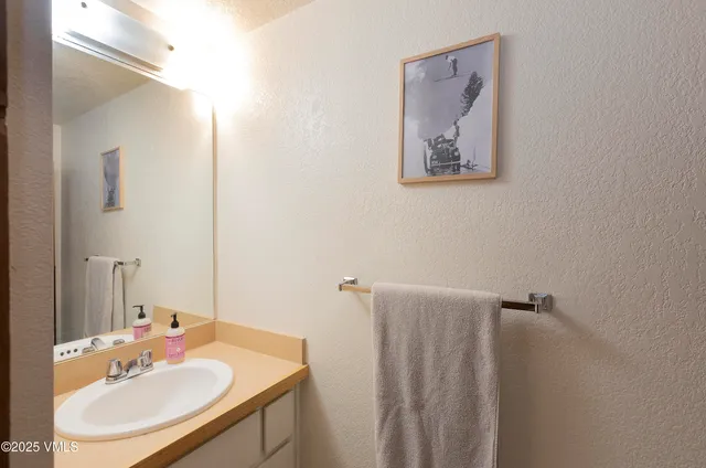 $730,000 | 4570 Vail Racquet Club Drive, Unit 21, Vail, CO 81657