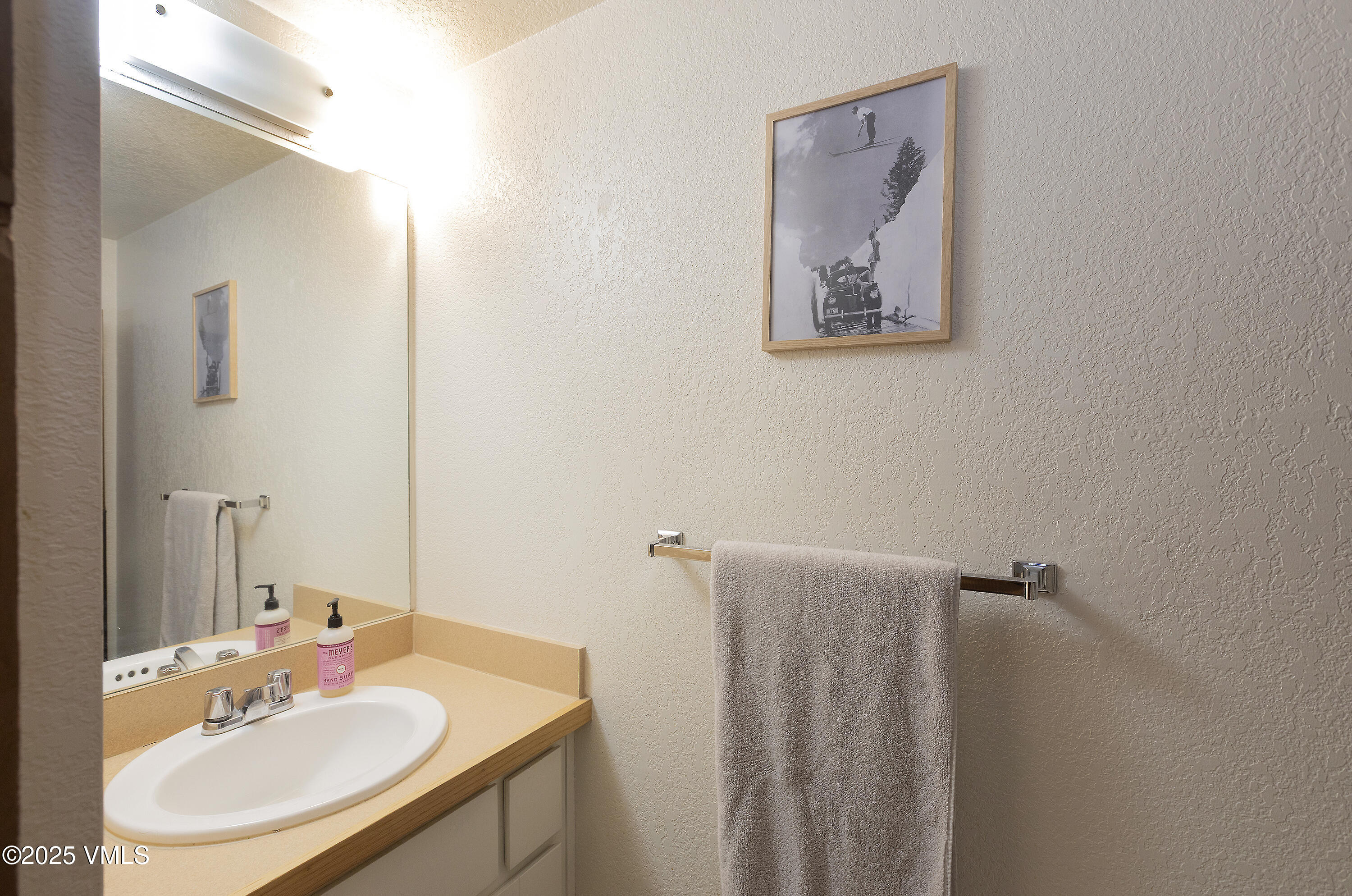 4570 Vail Racquet Club Drive, Unit 21 Vail, CO 81657 - Photo 8 of 19 Vail Racquet Club 2-1