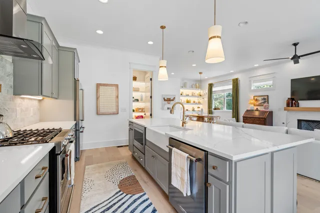 $889,047 | 452 Annex Avenue, Nashville, TN 37209