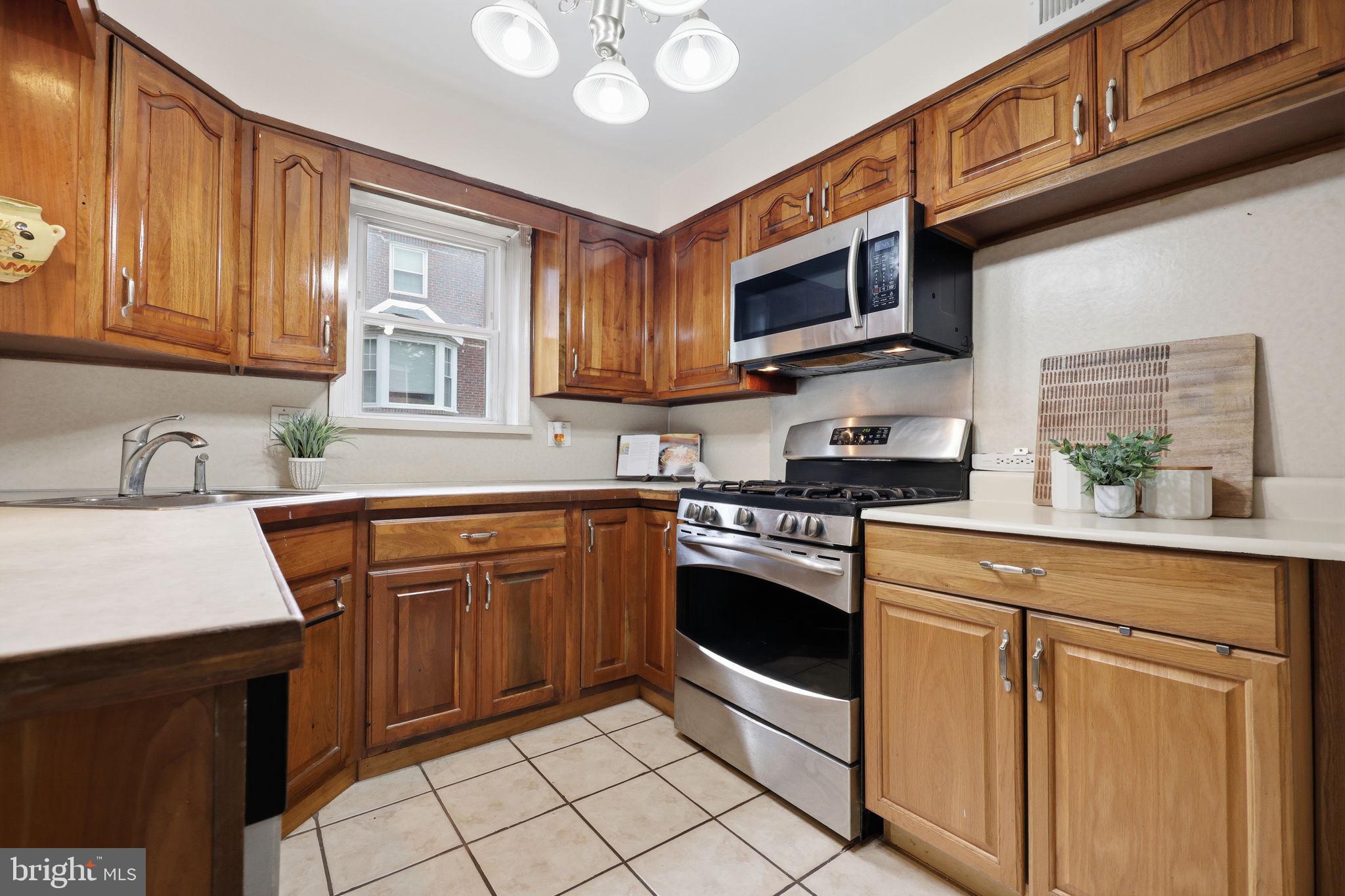 7617 Front Street Cheltenham, PA 19012 - Photo 10 of 26