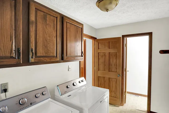 $399,900 | 2289 Twinlake Road, Morgantown, IN 46160