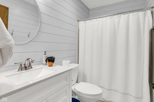 $399,900 | 2289 Twinlake Road, Morgantown, IN 46160