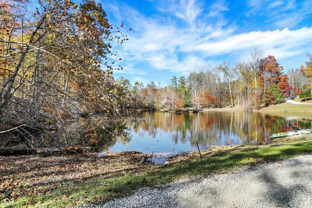 $399,900 | 2289 Twinlake Road, Morgantown, IN 46160