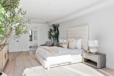 $6,490,000 | 17007 Edgewater Lane, Huntington Beach, CA 92649