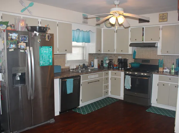 $169,900 | 220 North East Street, Earlville, IL 60518