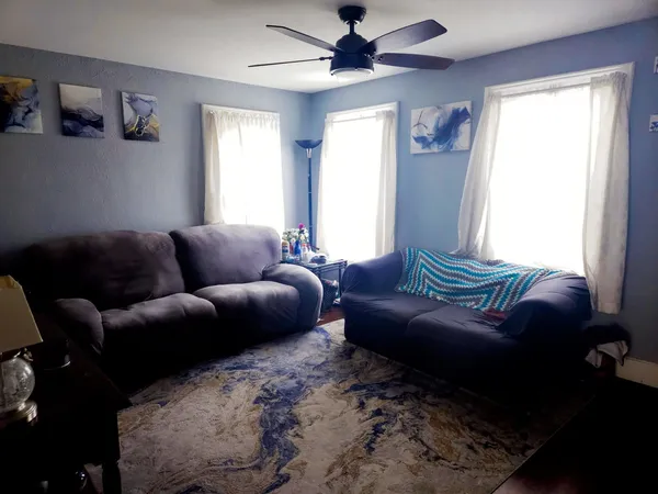 $164,900 | 220 North East Street, Earlville, IL 60518