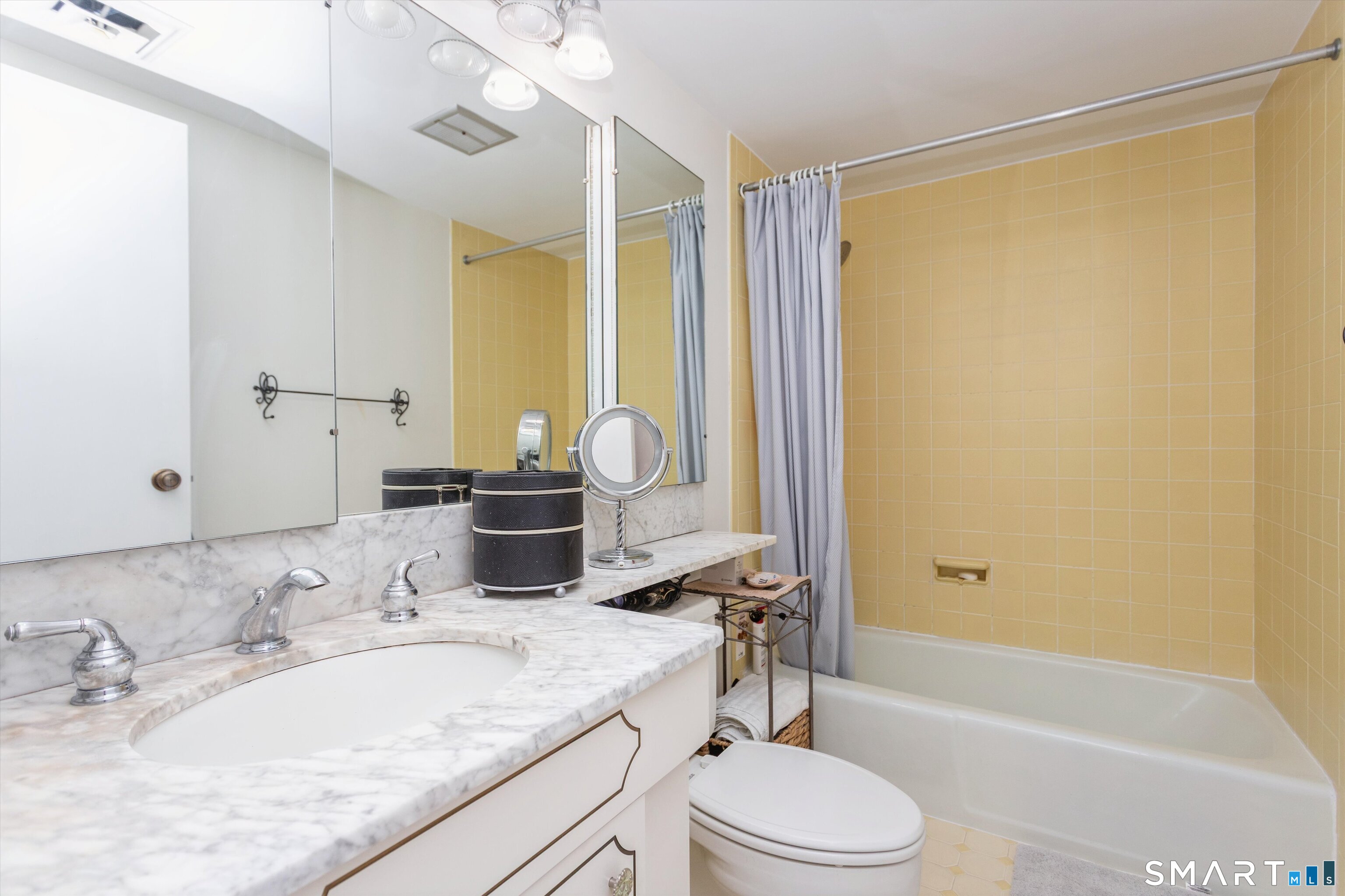 98 Gillies Lane, Unit 98 Norwalk, CT 06854 - Photo 20 of 38 Gallery Image 20