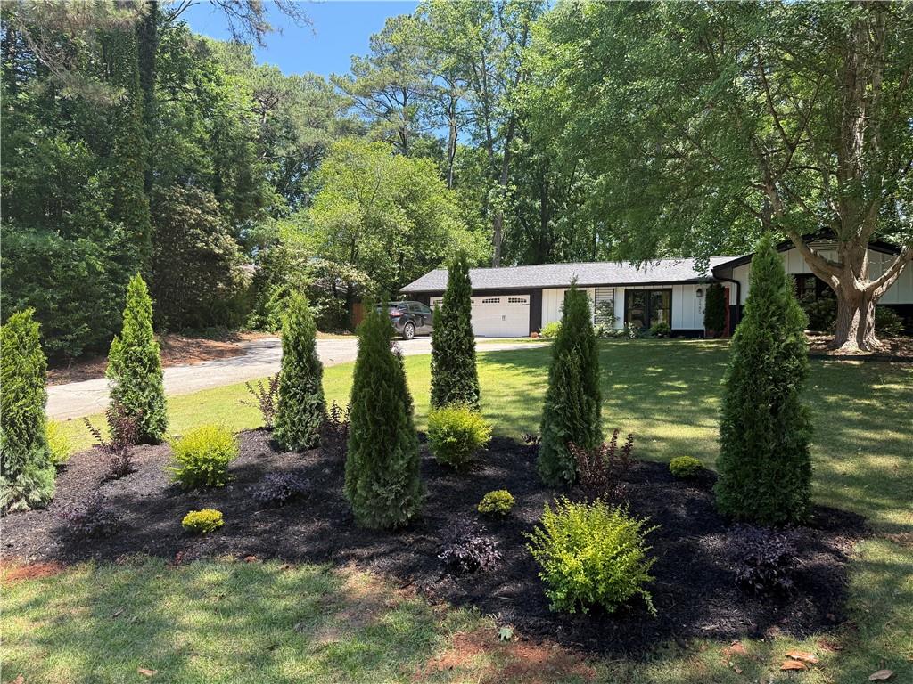 2485 Shallowford Road Atlanta, GA 30345 - Photo 8 of 37