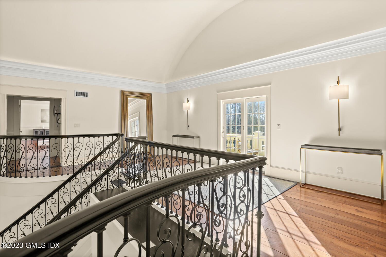 28 Dairy Road Greenwich, CT 06830 - Photo 21 of 44 a view of an entryway wooden floor