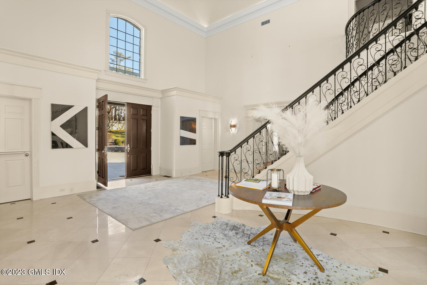 28 Dairy Road Greenwich, CT 06830 - Photo 6 of 44 a view of entryway and hall