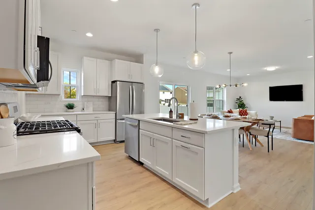 $595,418 | 2491 Olivia Court, Wauconda, IL 60084