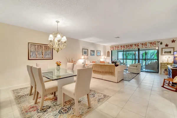 $6,750 | 19 Westgate Lane, Unit 19F, Boynton Beach, FL 33436