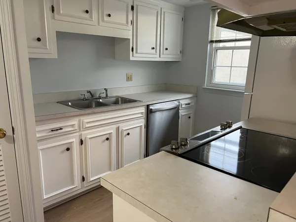 $1,750 | 8300 Sawyer Brown Road, Unit K302, Nashville, TN 37221