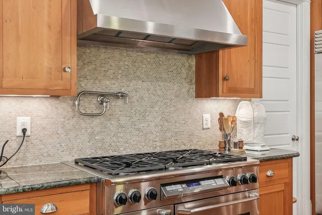 $2,395,000 | 8620 Fenway Drive, Bethesda, MD 20817