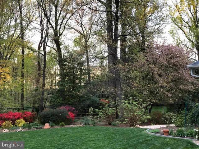 $2,395,000 | 8620 Fenway Drive, Bethesda, MD 20817