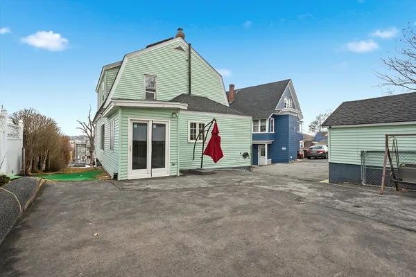 $499,900 | 6 Cranshaw Place, Lawrence, MA 01841