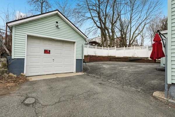 $499,900 | 6 Cranshaw Place, Lawrence, MA 01841