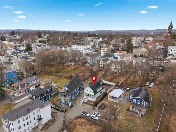 $499,900 | 6 Cranshaw Place, Lawrence, MA 01841