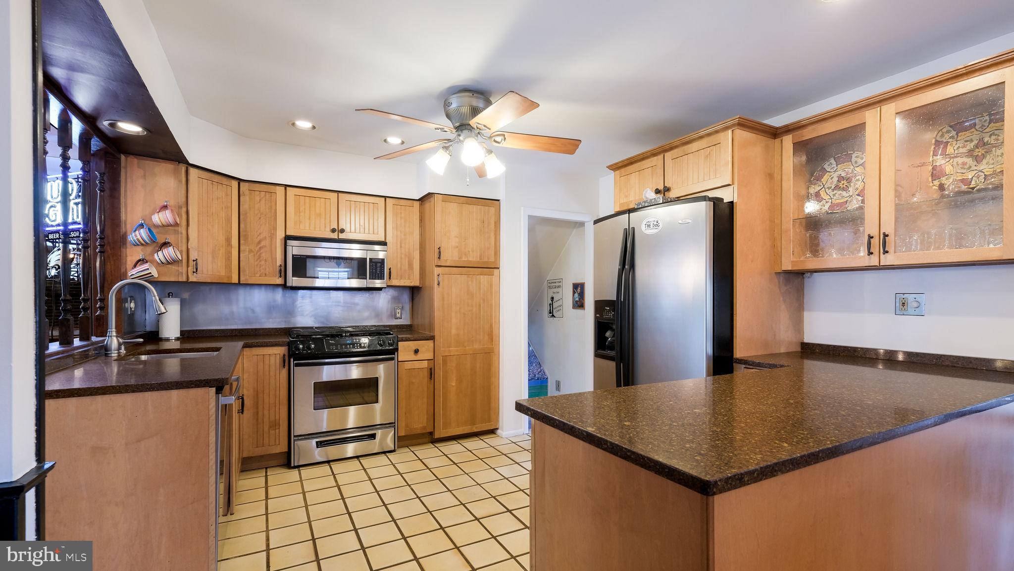 1267 Dahlia Road Warminster, PA 18974 - Photo 12 of 39 Kitchen
