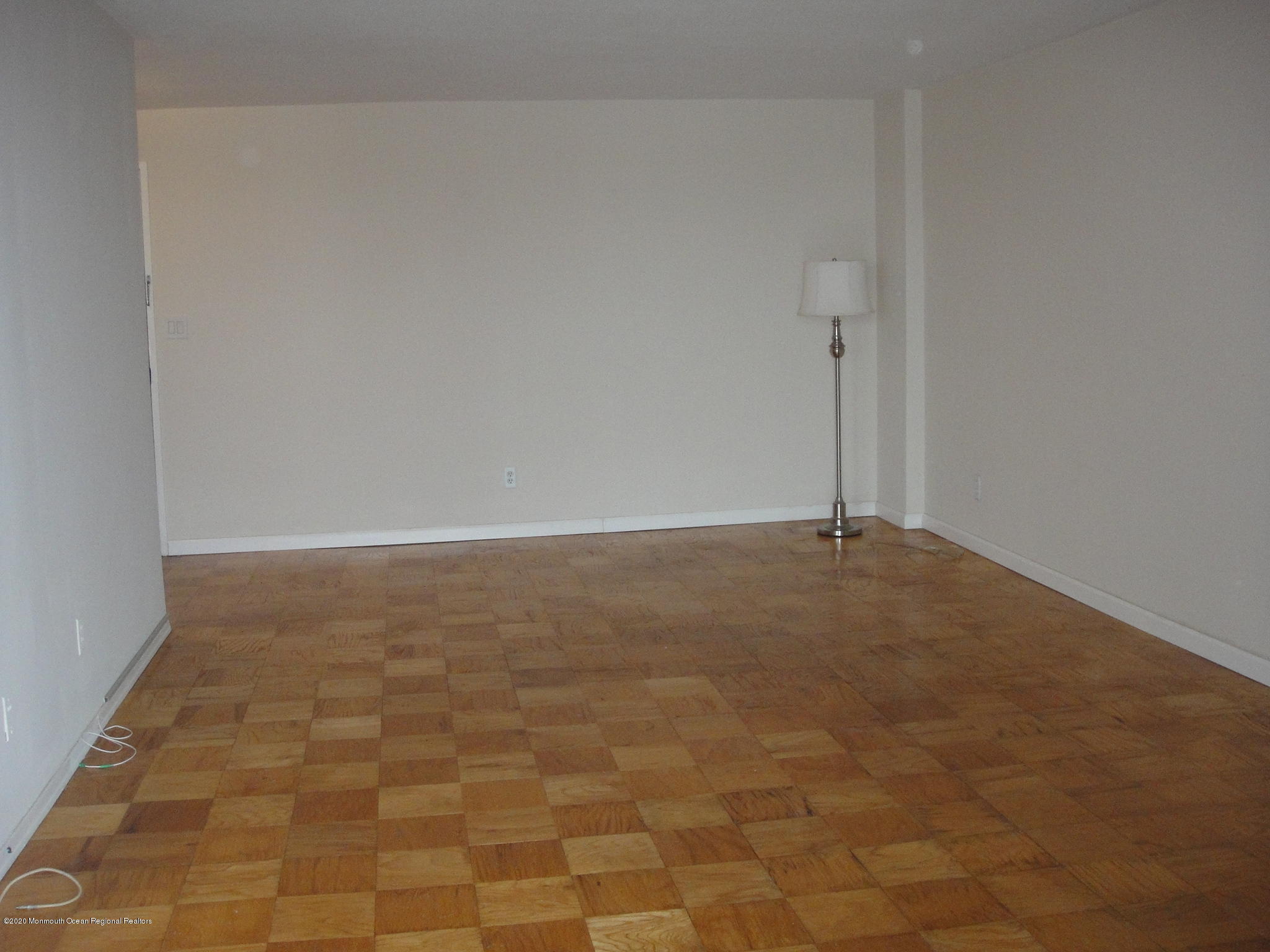 28 Riverside Avenue, Unit 9C Red Bank, NJ 07701 - Photo 7 of 21 Living Room