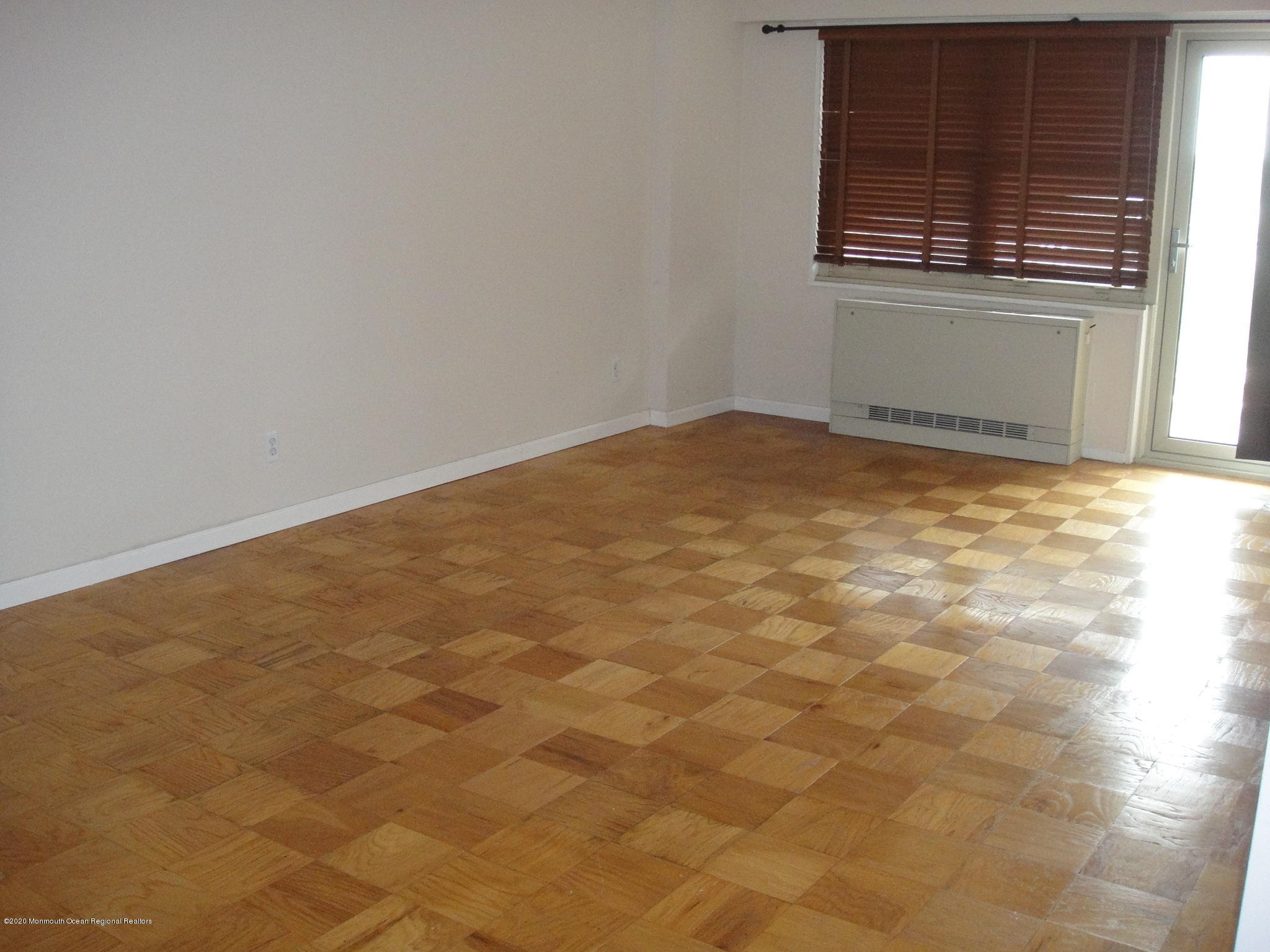 28 Riverside Avenue, Unit 9C Red Bank, NJ 07701 - Photo 9 of 21 Living Room