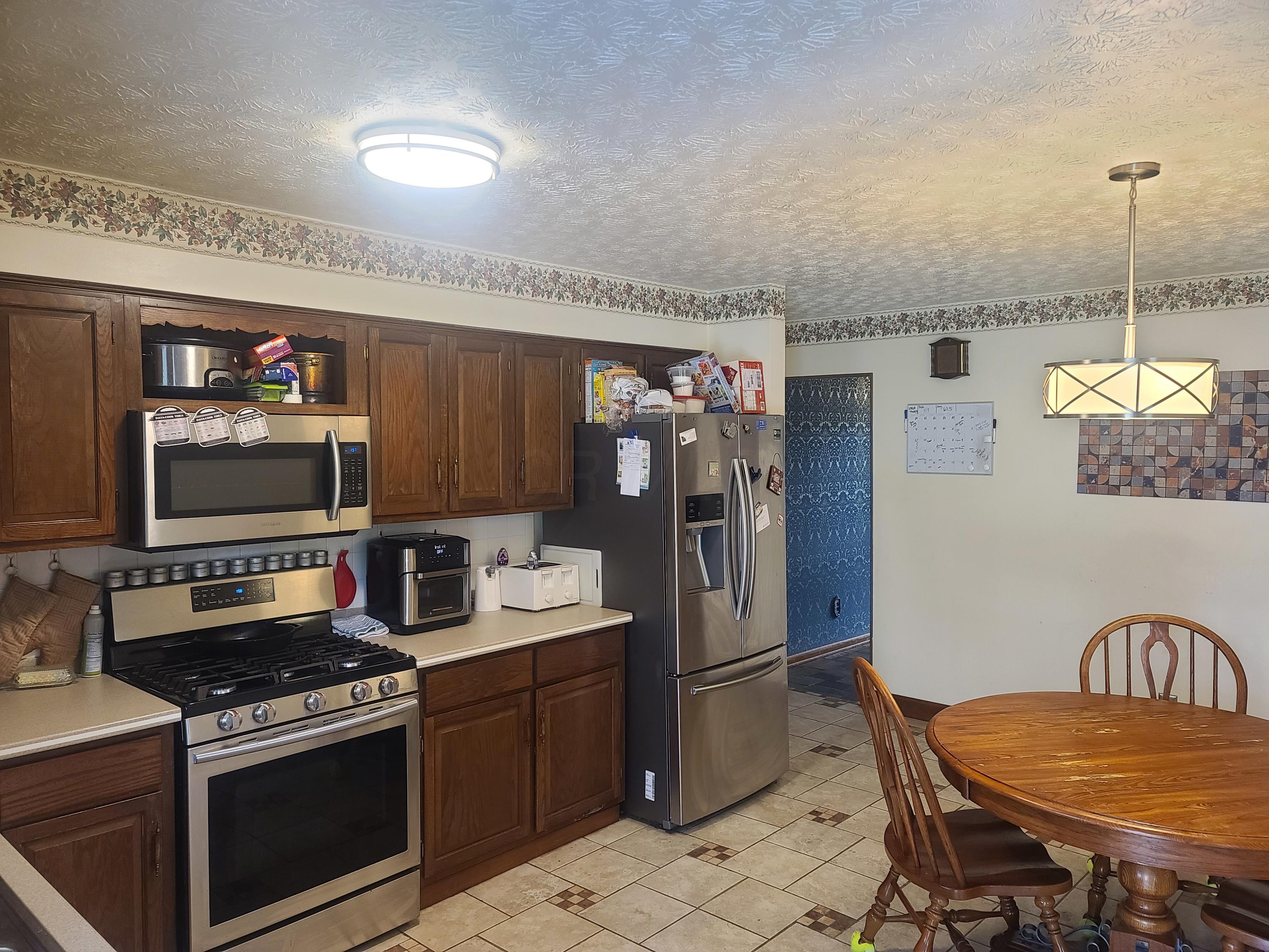4060 Clime Road Columbus, OH 43228 - Photo 7 of 26 Gallery Image 7