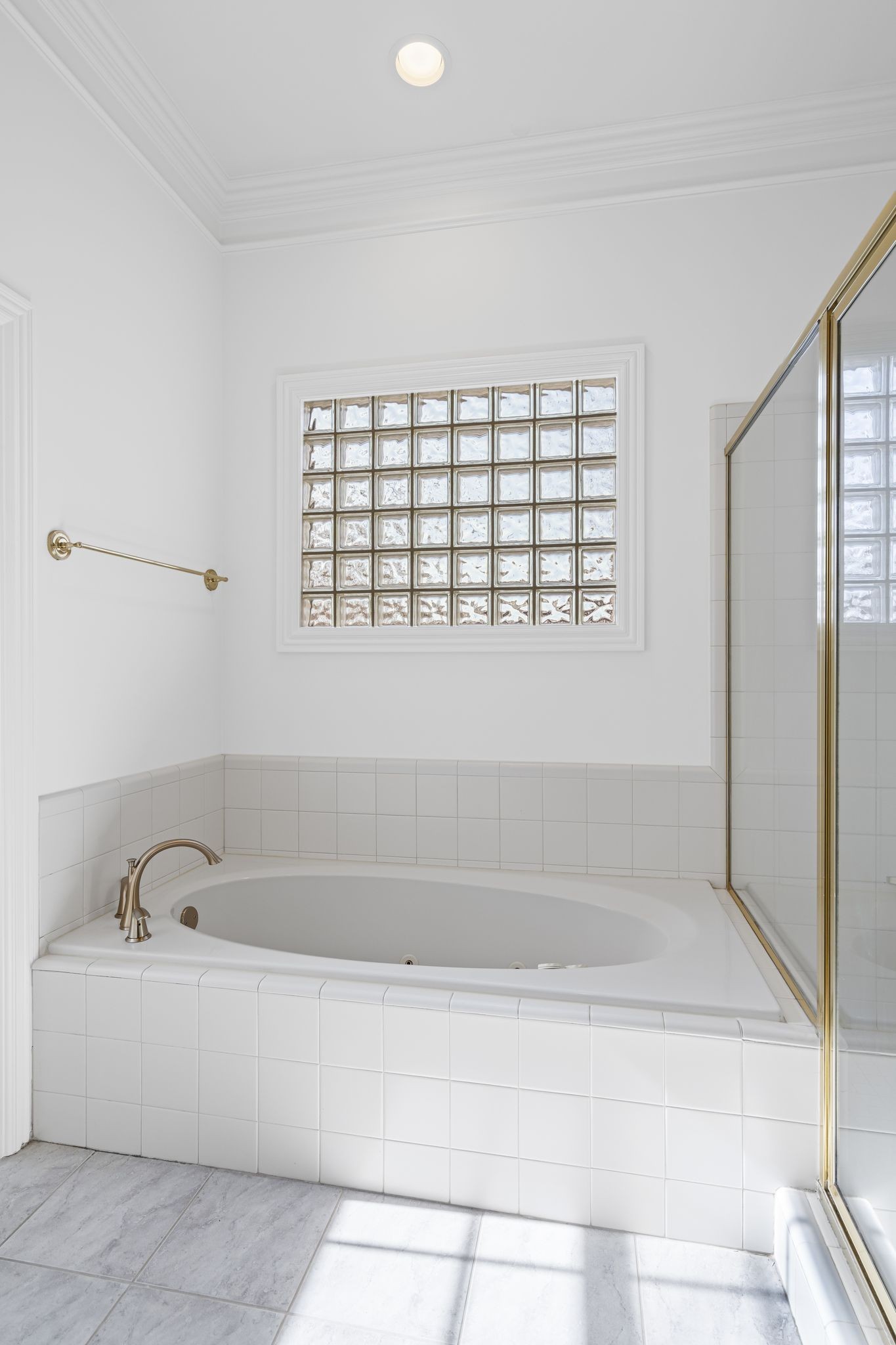 46 Green View Nashville, TN 37205 - Photo 19 of 46 a white bath tub sitting next to a window