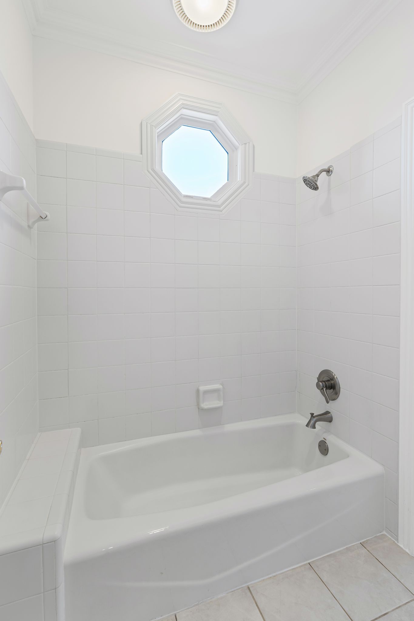 46 Green View Nashville, TN 37205 - Photo 27 of 46 a bathroom with a bathtub