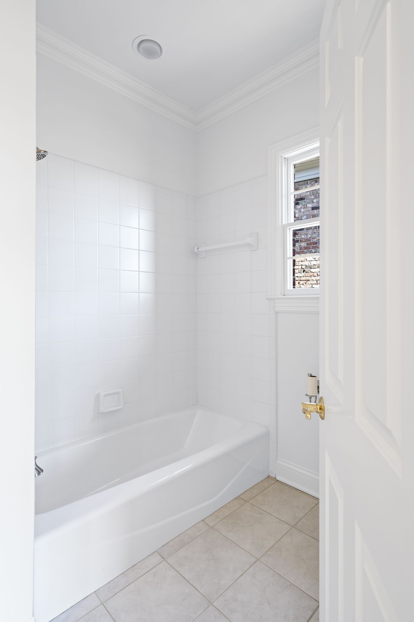 46 Green View Nashville, TN 37205 - Photo 30 of 46 a spacious bathroom with a bathtub