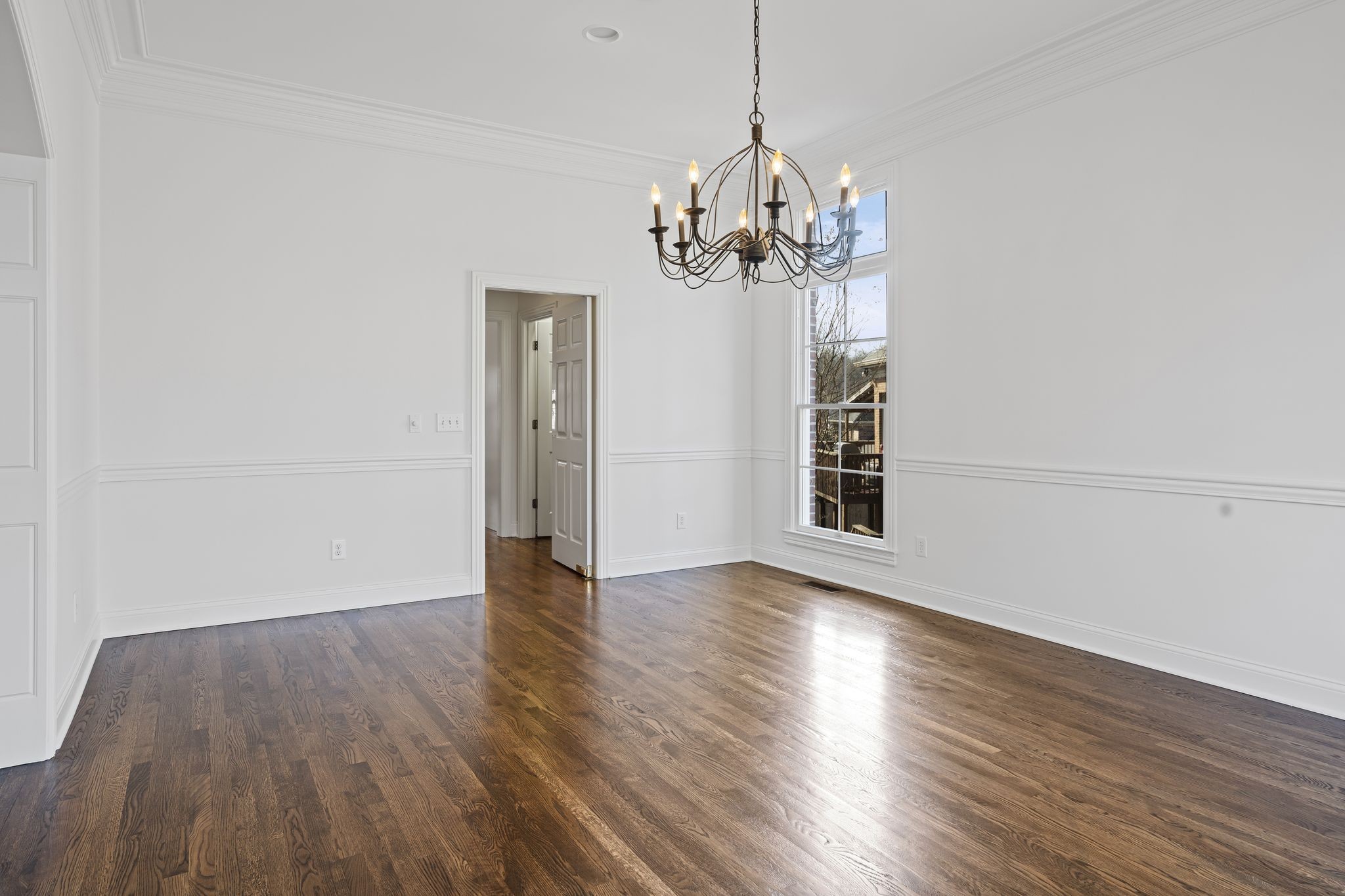 46 Green View Nashville, TN 37205 - Photo 4 of 46 a view of a room with wooden floor and ceiling window