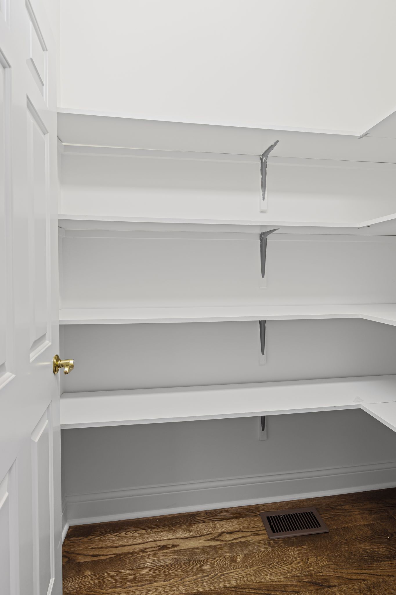 46 Green View Nashville, TN 37205 - Photo 7 of 46 a view of a closet