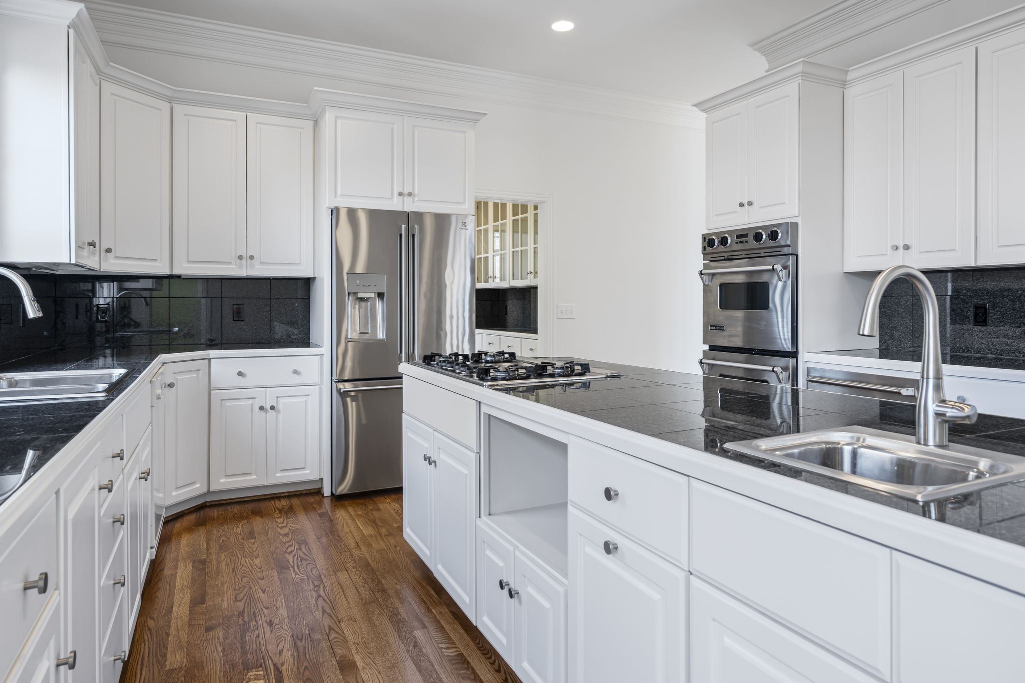 46 Green View Nashville, TN 37205 - Photo 10 of 46 a kitchen with white cabinets and stainless steel appliances