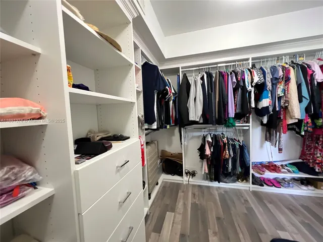 a view of a dinning table and chairs in the patio