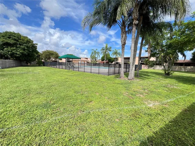 $499,999 | 20571 Northeast 6th Court, Miami, FL 33179