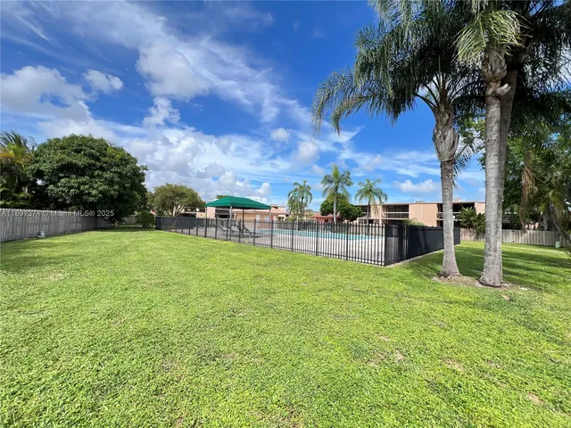 $499,999 | 20571 Northeast 6th Court, Miami, FL 33179