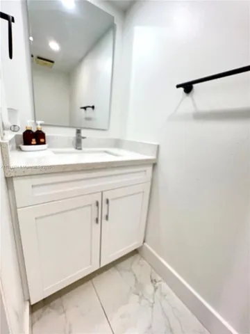 $499,999 | 20571 Northeast 6th Court, Miami, FL 33179