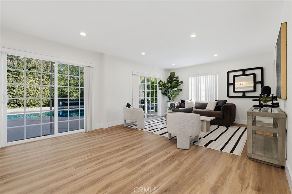 22534 Liberty Bell Road Calabasas, CA 91302 - Photo 14 of 41