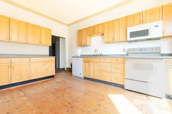 $600,000 | 213 Washington Street, Dover, NH 03820