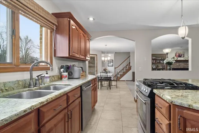 $479,900 | 901 Greengate Court, Evansville, IN 47715