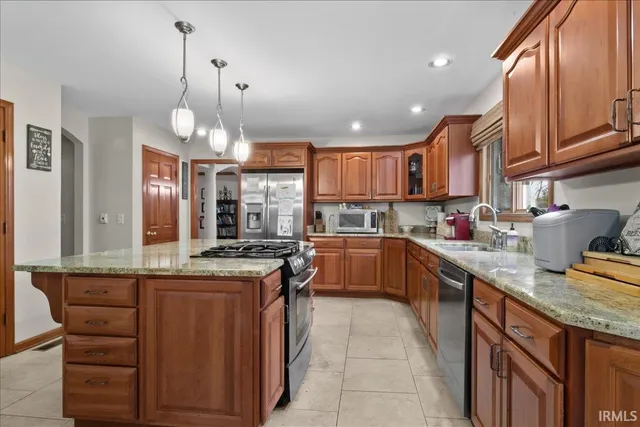 $479,900 | 901 Greengate Court, Evansville, IN 47715