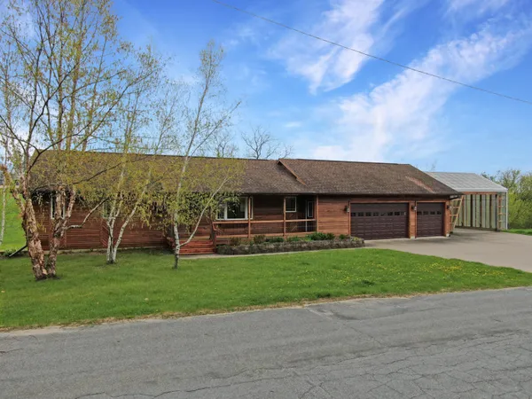 $525,000 | 321 Willow Street, Viroqua, WI 54665