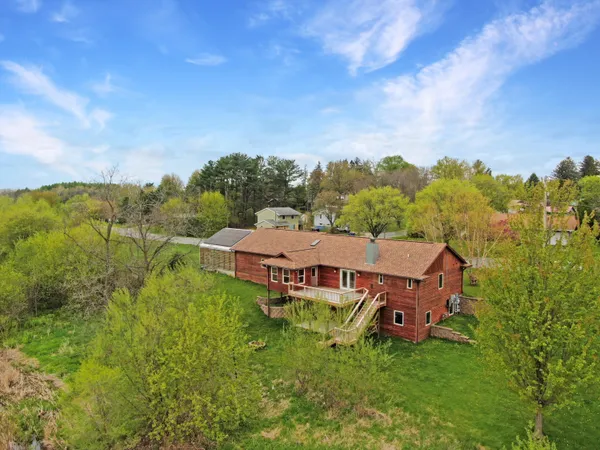 $525,000 | 321 Willow Street, Viroqua, WI 54665