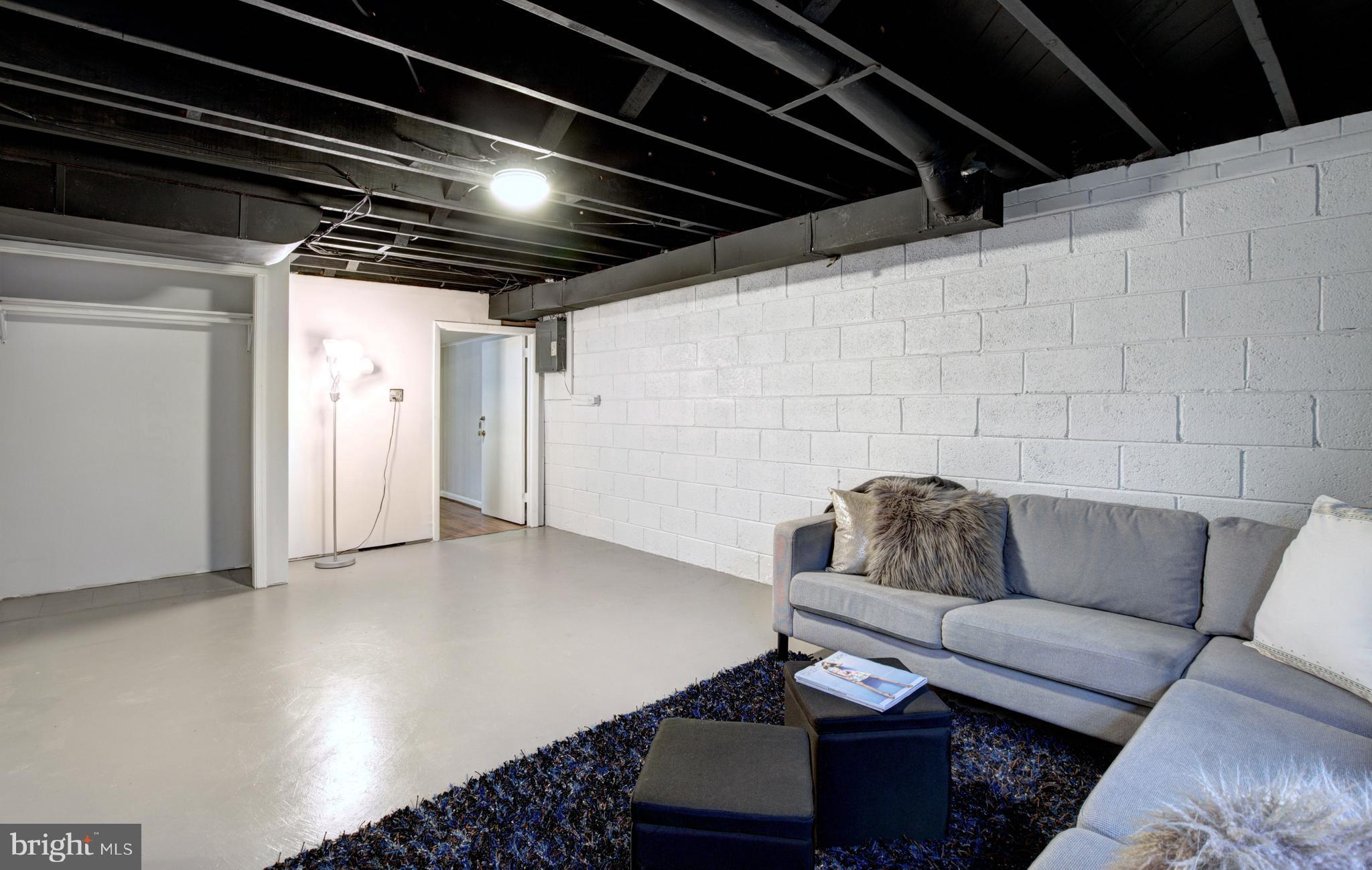 7601 Dunston Street Springfield, VA 22151 - Photo 25 of 30 Interior (General)