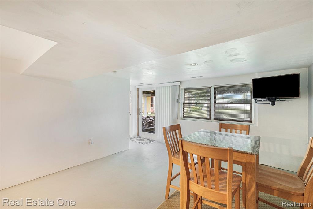 2400 Allen Road Ortonville, MI 48462 - Photo 16 of 30 Gallery Image 16