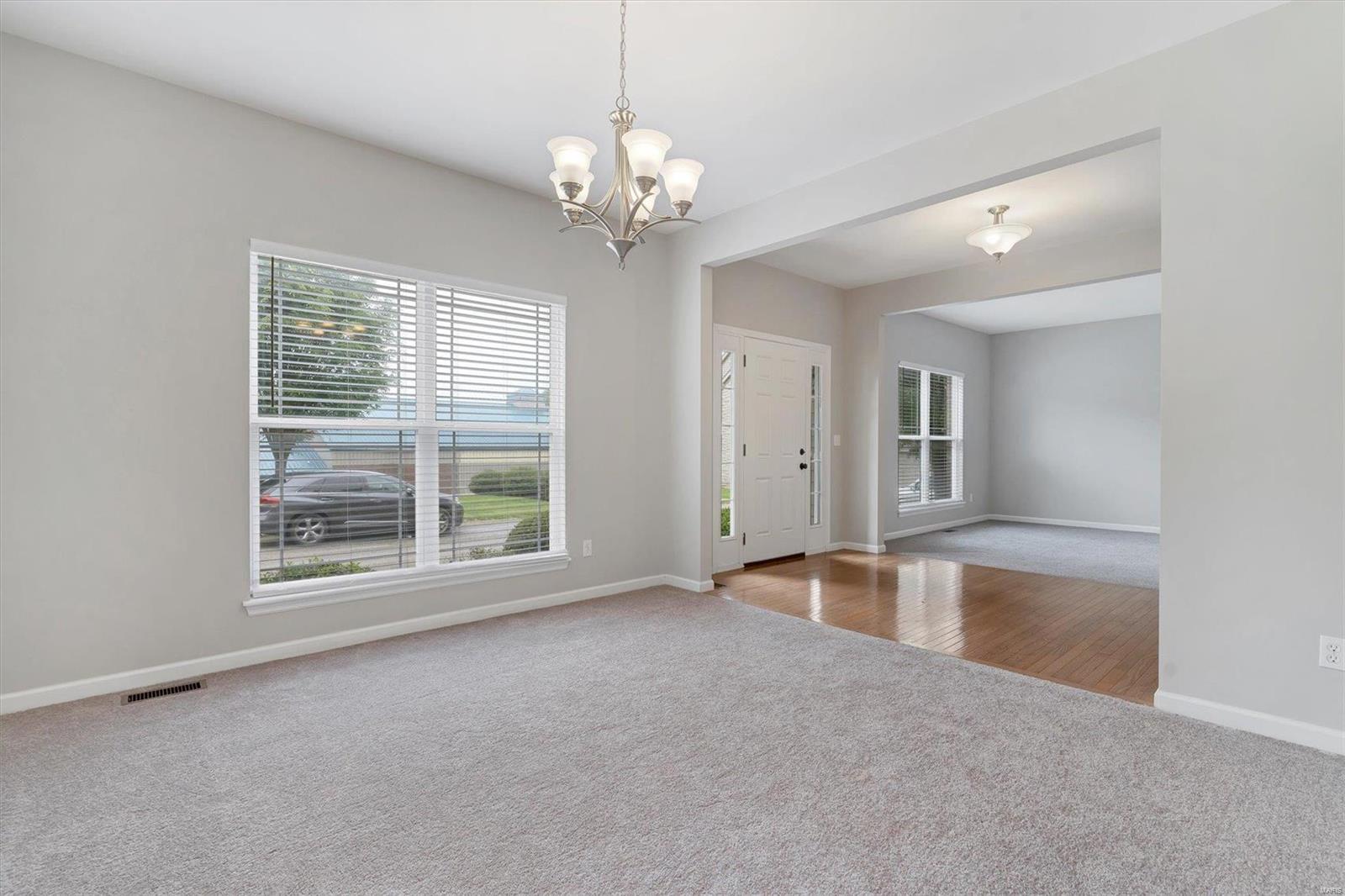 545 Weidman Road Ballwin, MO 63011 - Photo 5 of 49