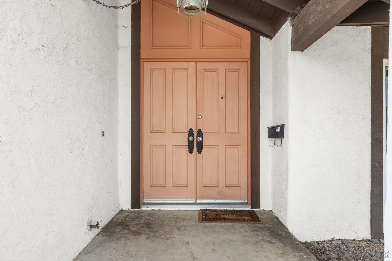 17054 Matinal Road San Diego, CA 92127 - Photo 3 of 50